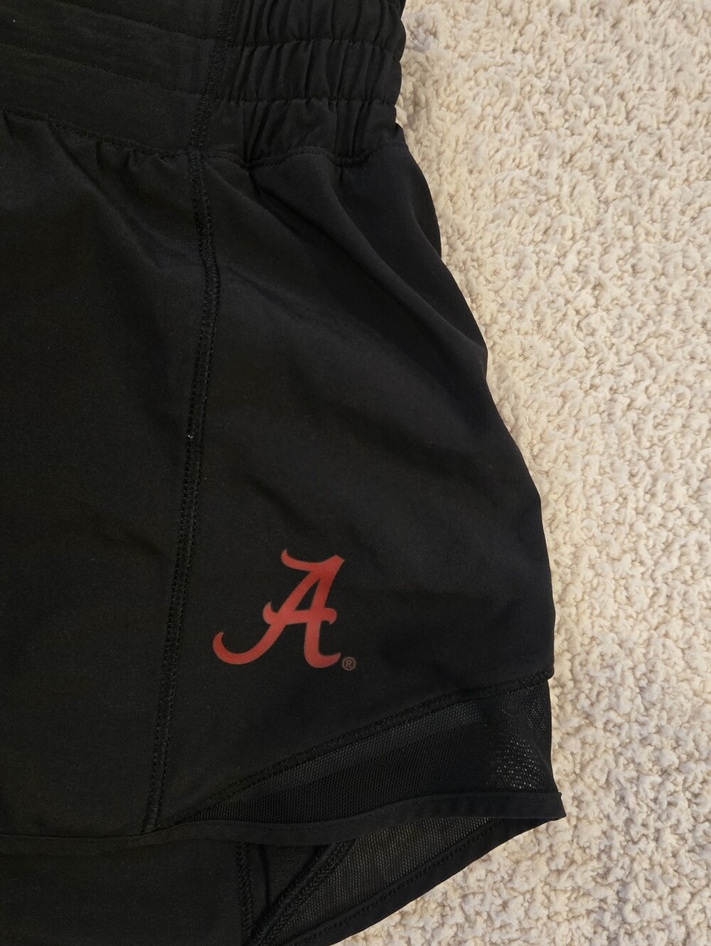Lululemon Hotty Hot High Rise Shorts Black Alabama Crimson Tide Size 4 - Picture 2 of 5
